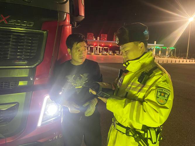 冬天汽車貨運(yùn)冬天汽車貨運(yùn)注意事項(xiàng)
